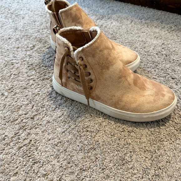 Shoes - Tan High-Top Sneakers